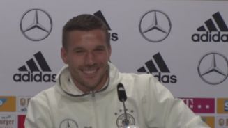 Podolski über Löw: '80 Prozent kraulen sich die Eier'